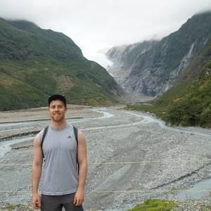 Meet your Posher, Aaron